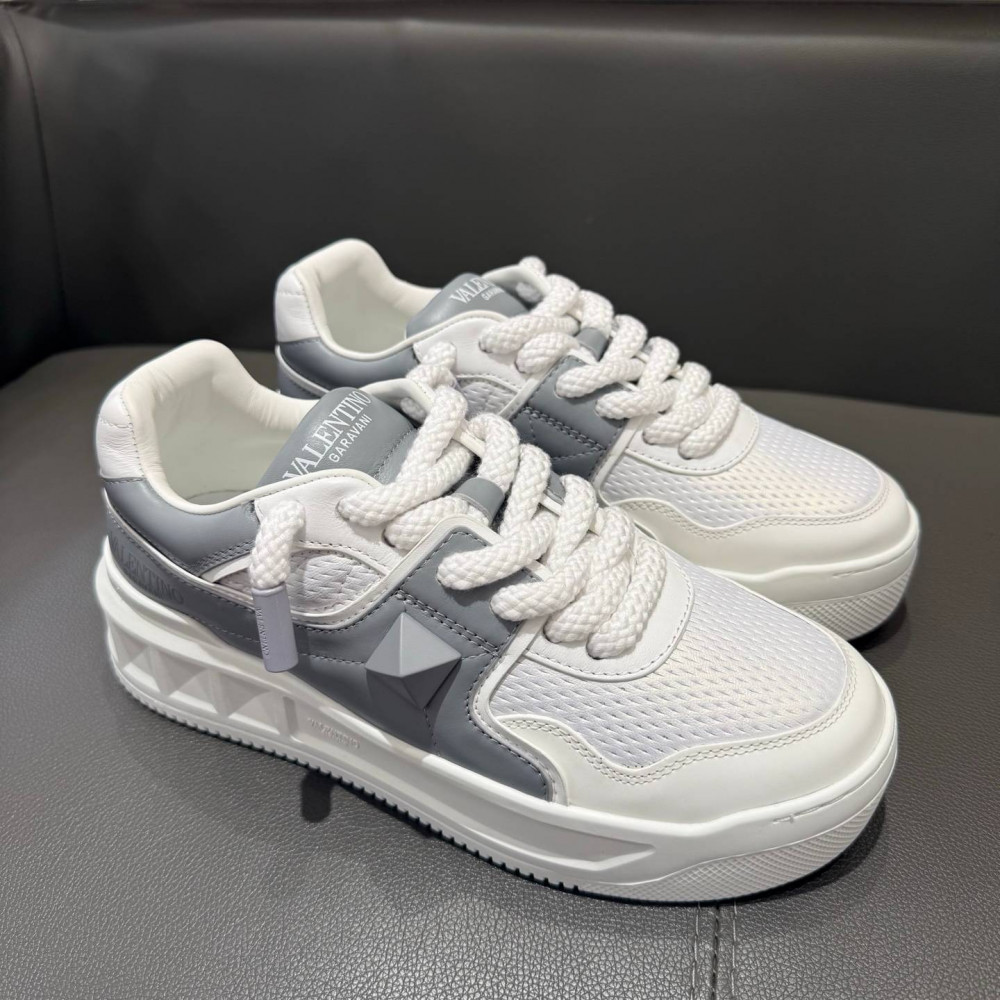ONE STUD XL NAPPA LEATHER LOW-TOP SNEAKER ONE STUD XL NAPPA LEATHER LOW-TOP SNEAKER