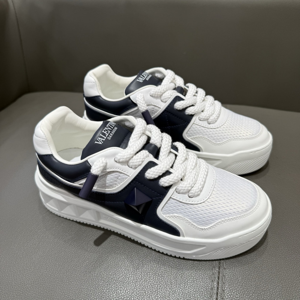 ONE STUD XL NAPPA LEATHER LOW-TOP SNEAKER