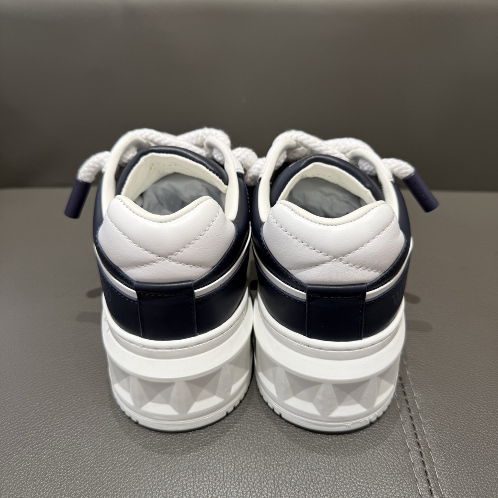 ONE STUD XL NAPPA LEATHER LOW-TOP SNEAKER
