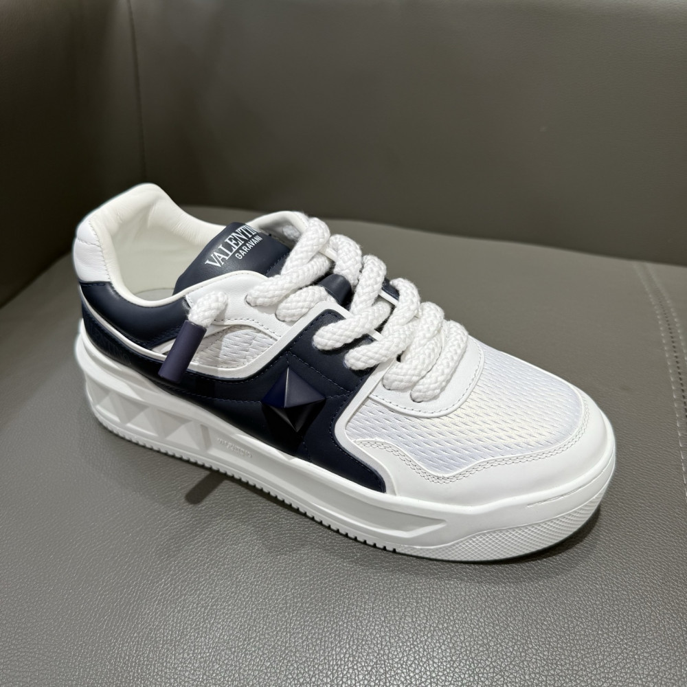 ONE STUD XL NAPPA LEATHER LOW-TOP SNEAKER
