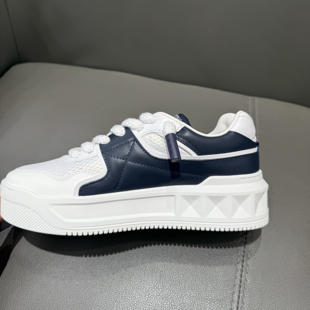 ONE STUD XL NAPPA LEATHER LOW-TOP SNEAKER