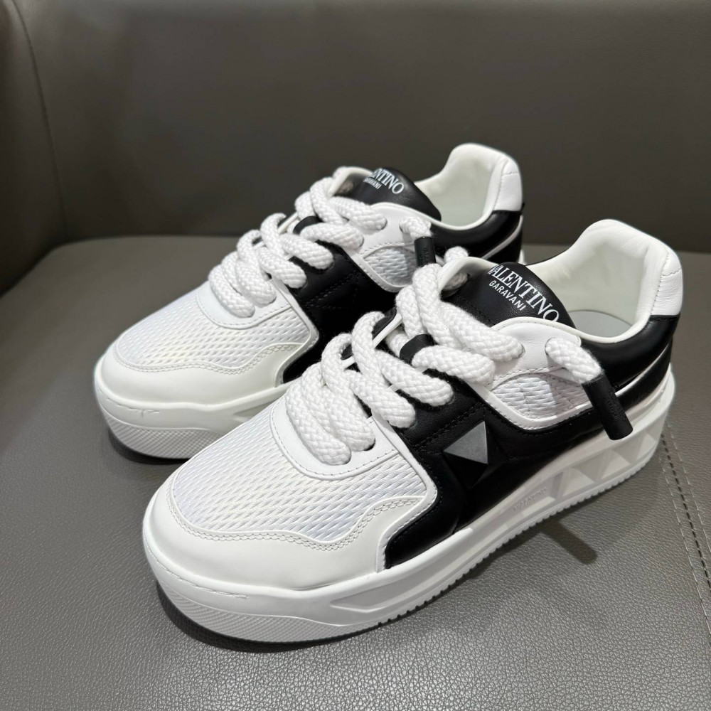ONE STUD XL NAPPA LEATHER LOW-TOP SNEAKER