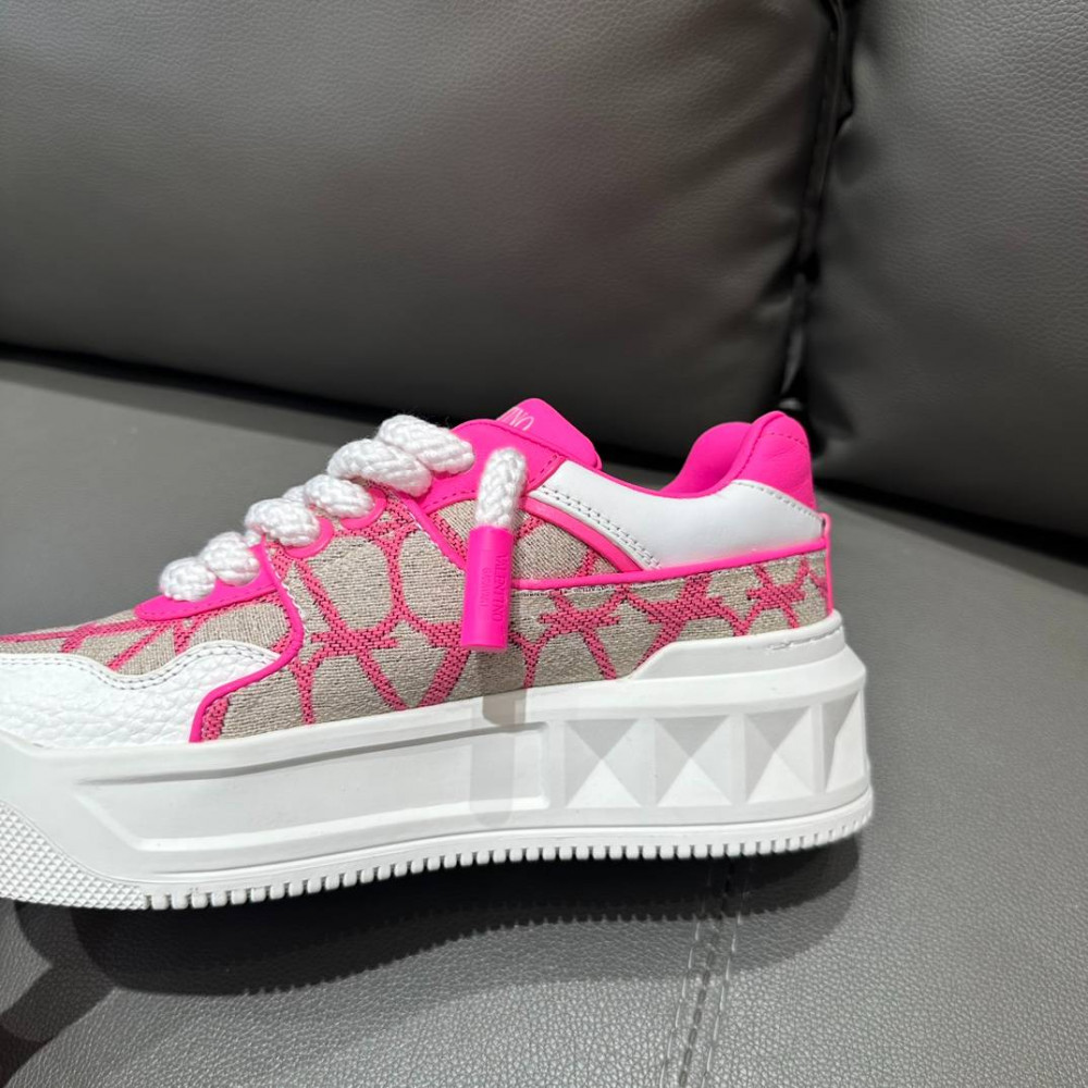 ONE STUD XL NAPPA LEATHER LOW-TOP SNEAKER ONE STUD XL NAPPA LEATHER LOW-TOP SNEAKER