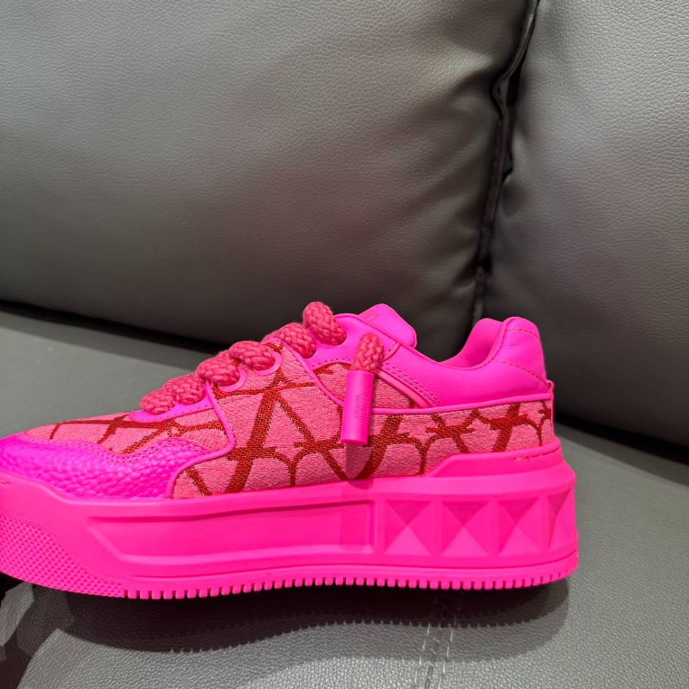 ONE STUD XL NAPPA LEATHER LOW-TOP SNEAKER
