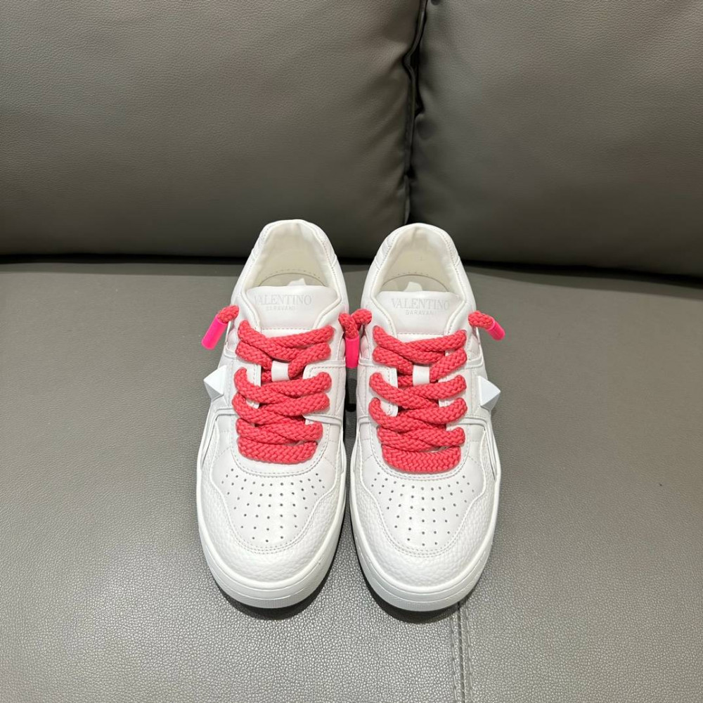 ONE STUD XL NAPPA LEATHER LOW-TOP SNEAKER