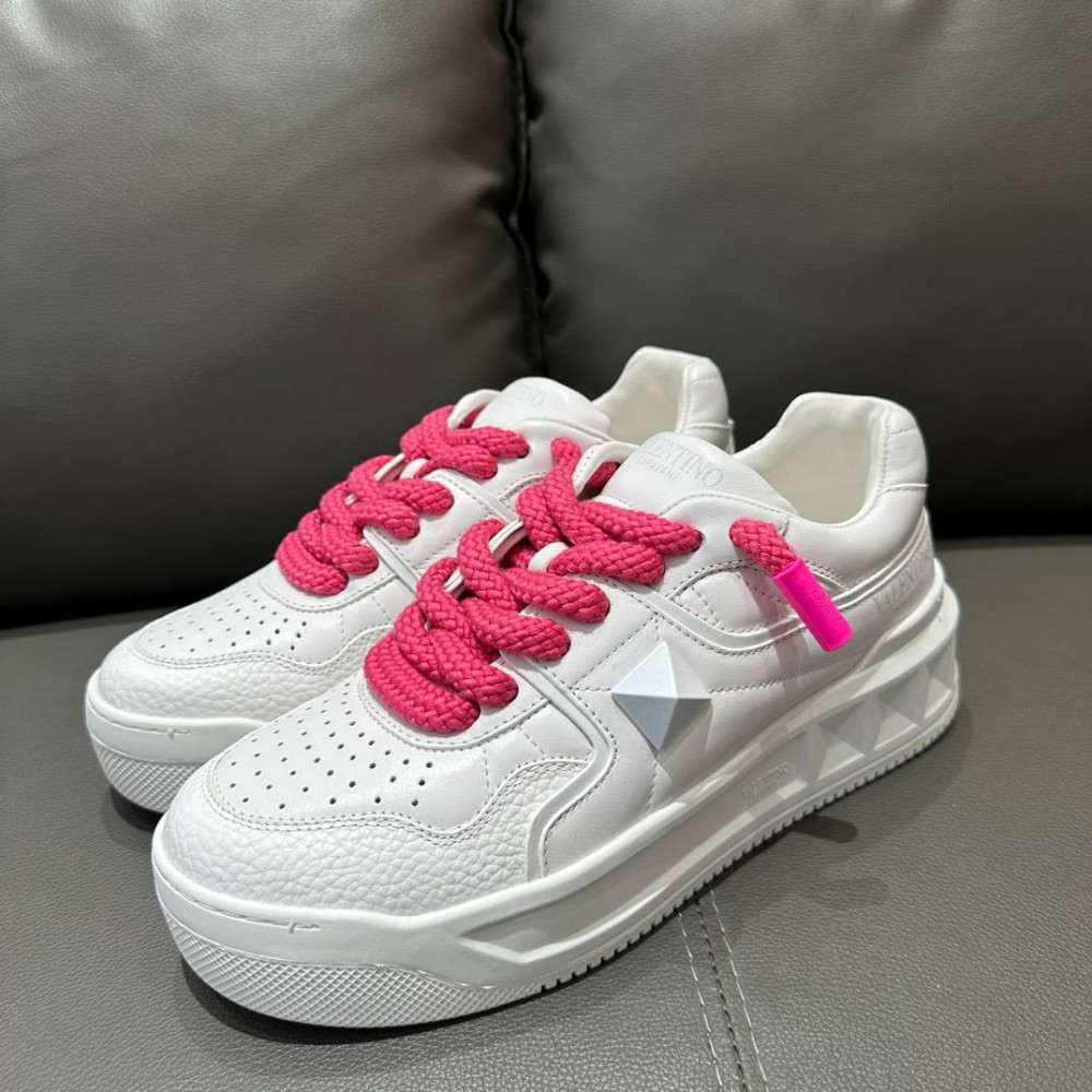 ONE STUD XL NAPPA LEATHER LOW-TOP SNEAKER