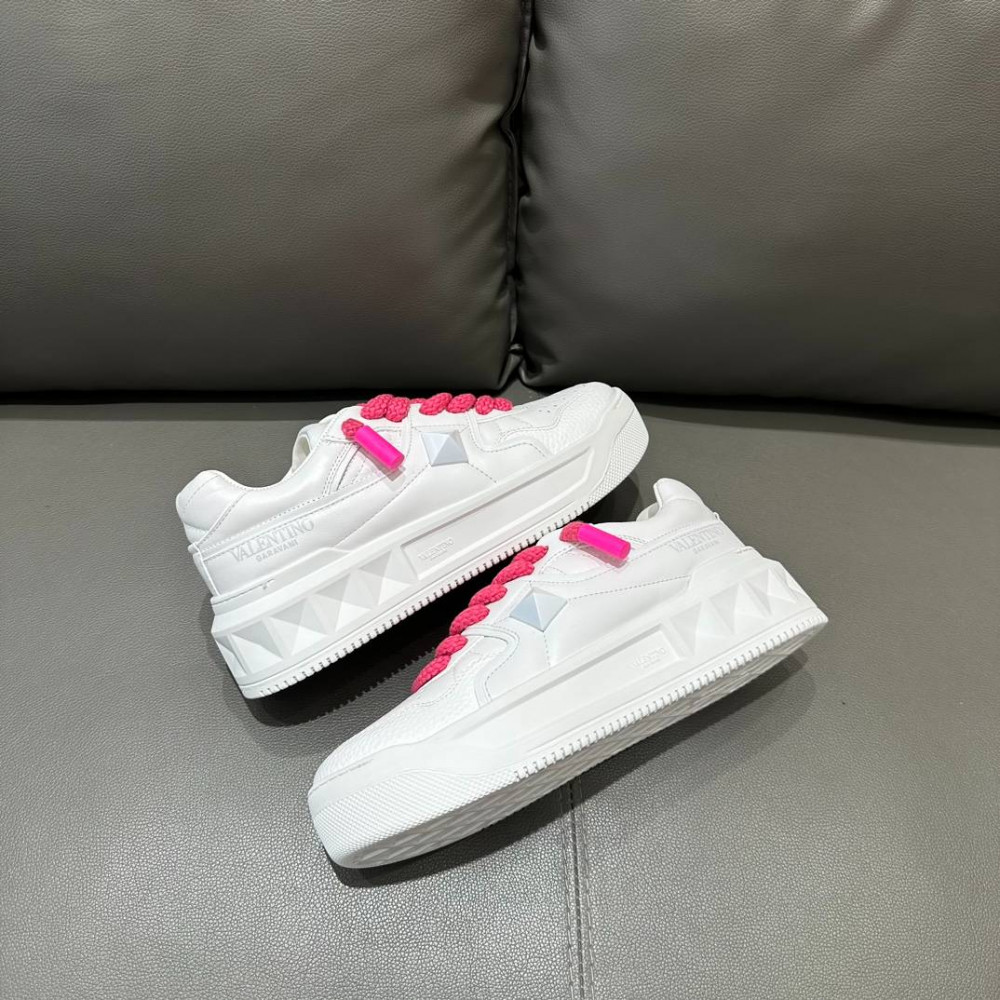 ONE STUD XL NAPPA LEATHER LOW-TOP SNEAKER