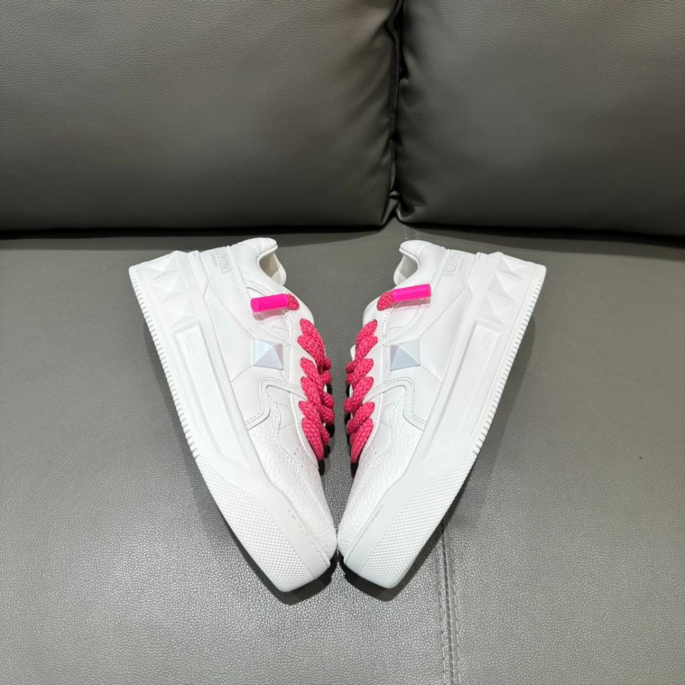 ONE STUD XL NAPPA LEATHER LOW-TOP SNEAKER