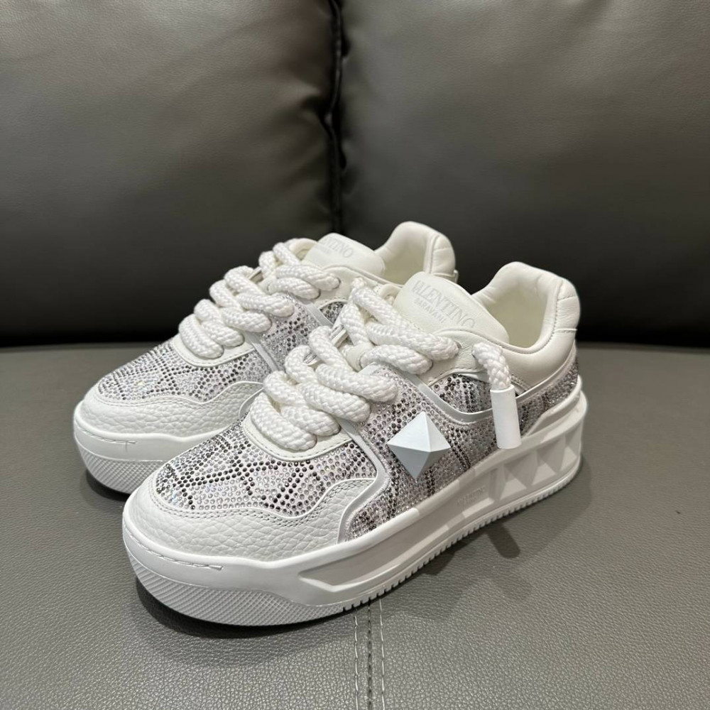 ONE STUD XL NAPPA LEATHER LOW-TOP SNEAKER ONE STUD XL NAPPA LEATHER LOW-TOP SNEAKER