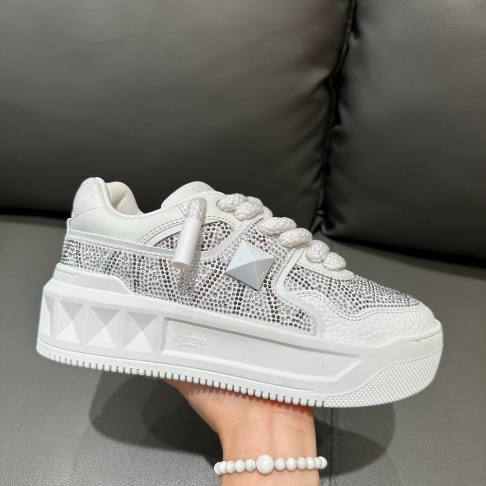 ONE STUD XL NAPPA LEATHER LOW-TOP SNEAKER ONE STUD XL NAPPA LEATHER LOW-TOP SNEAKER