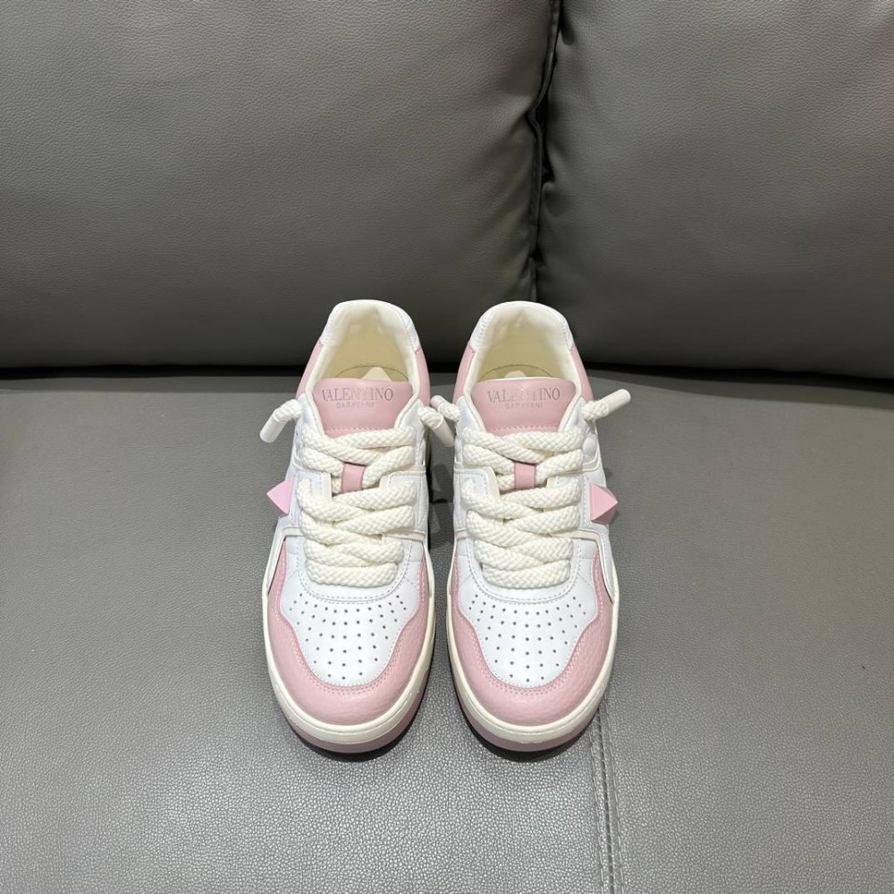 ONE STUD XL NAPPA LEATHER LOW-TOP SNEAKER