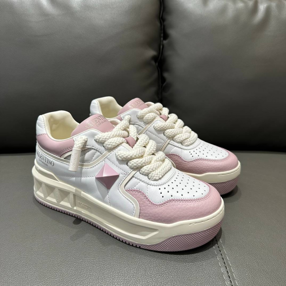 ONE STUD XL NAPPA LEATHER LOW-TOP SNEAKER
