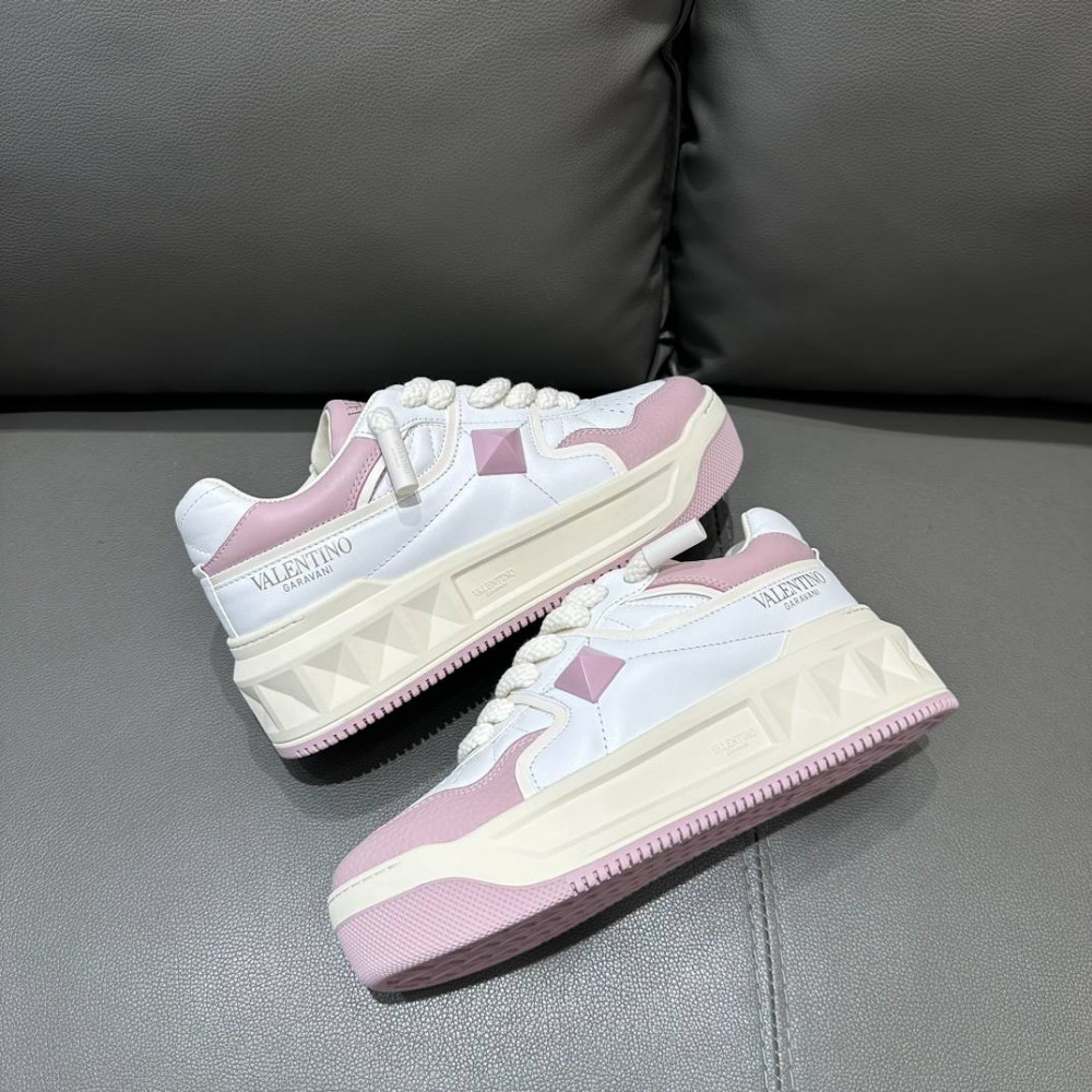 ONE STUD XL NAPPA LEATHER LOW-TOP SNEAKER