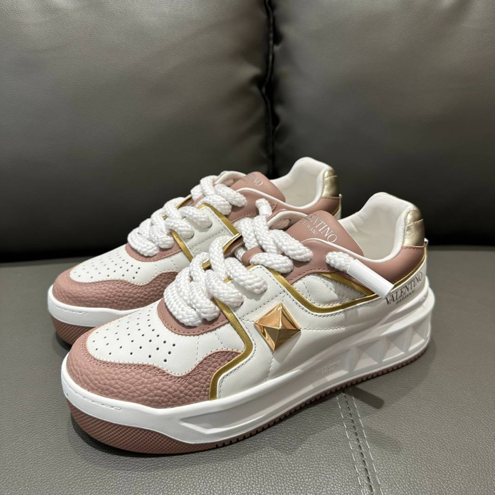 ONE STUD XL NAPPA LEATHER LOW-TOP SNEAKER
