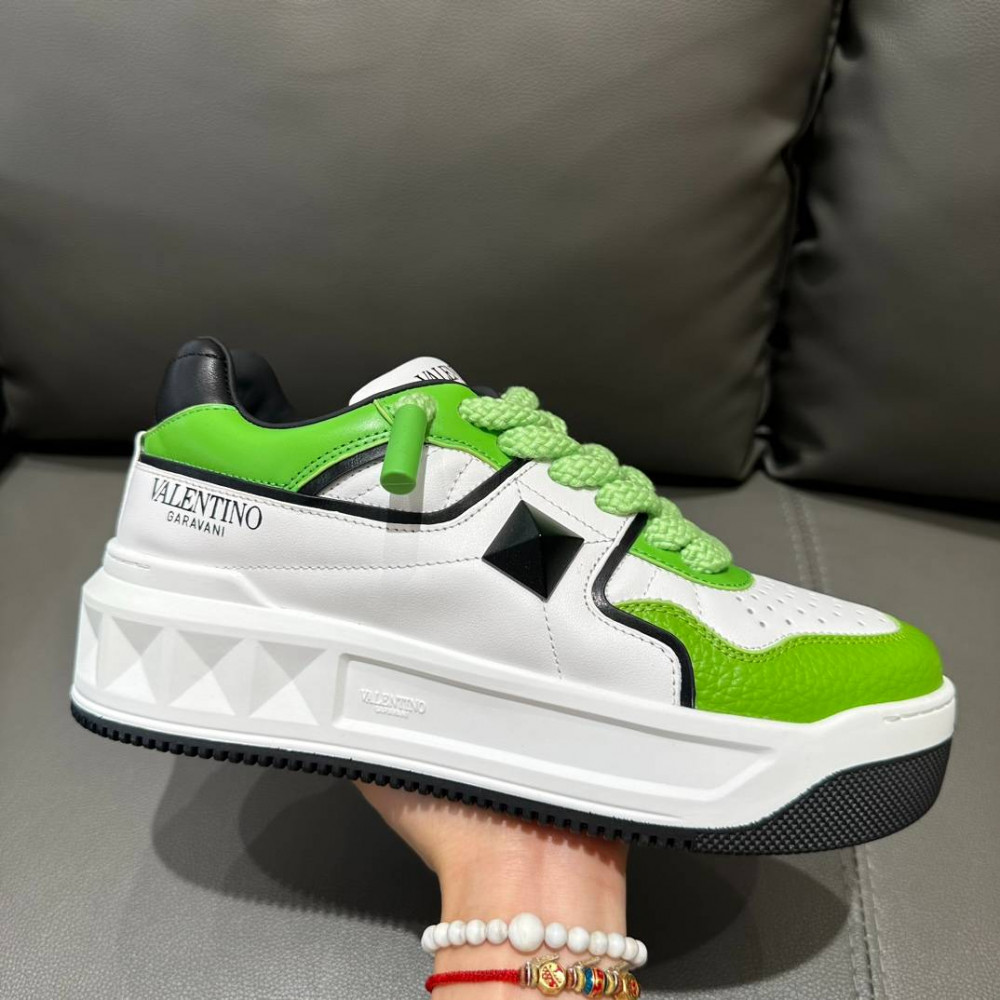 ONE STUD XL NAPPA LEATHER LOW-TOP SNEAKER