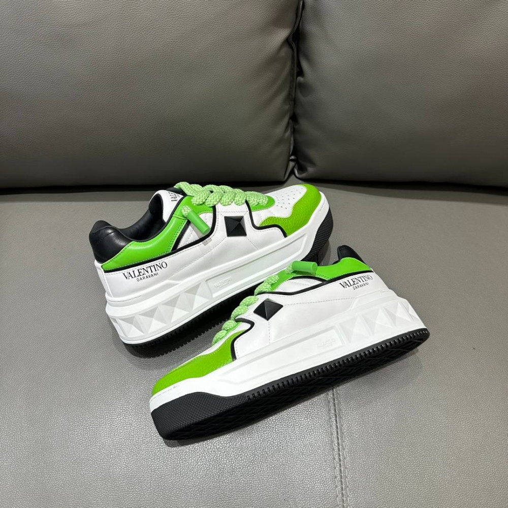 ONE STUD XL NAPPA LEATHER LOW-TOP SNEAKER