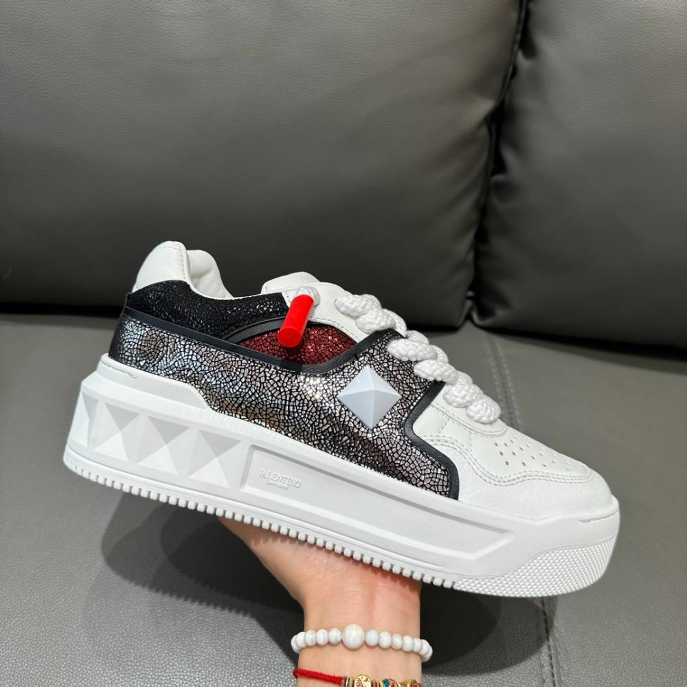 ONE STUD XL NAPPA LEATHER LOW-TOP SNEAKER ONE STUD XL NAPPA LEATHER LOW-TOP SNEAKER