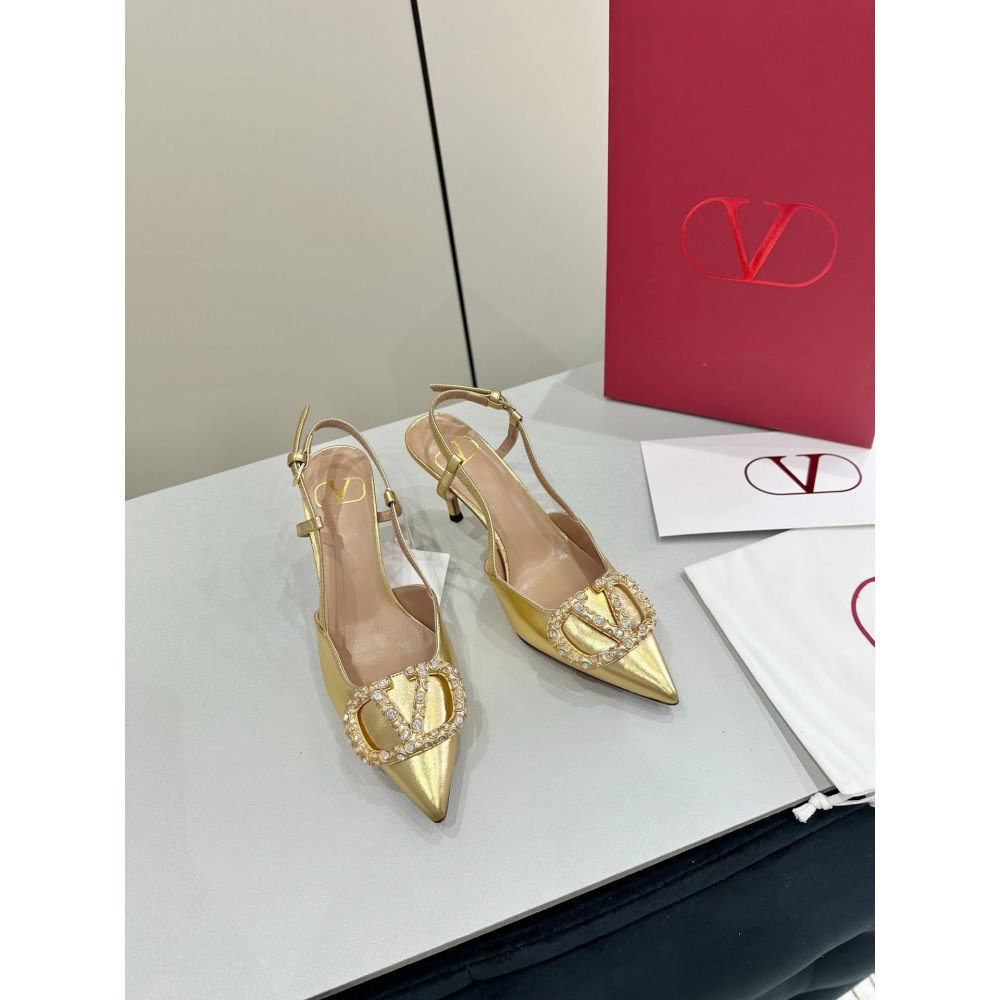 High-heeled shoes High-heeled shoes