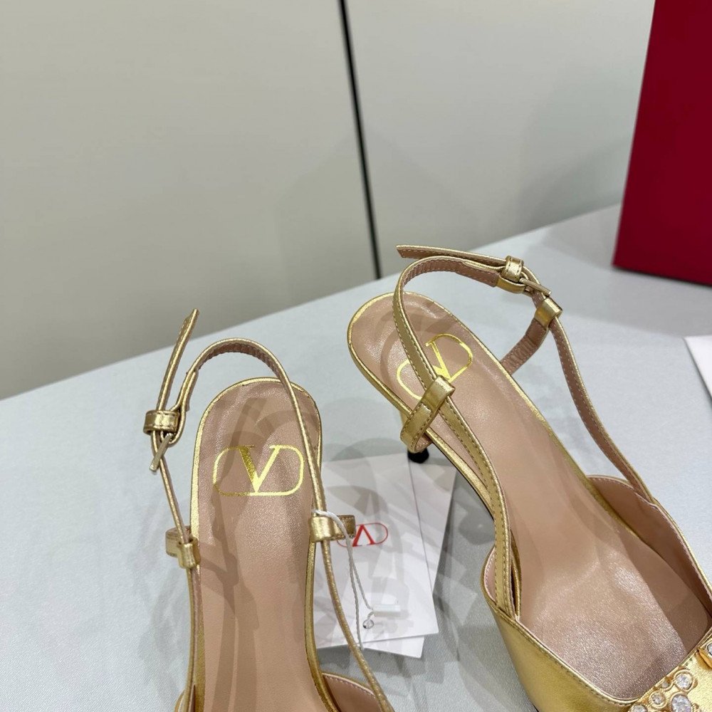 High-heeled shoes High-heeled shoes