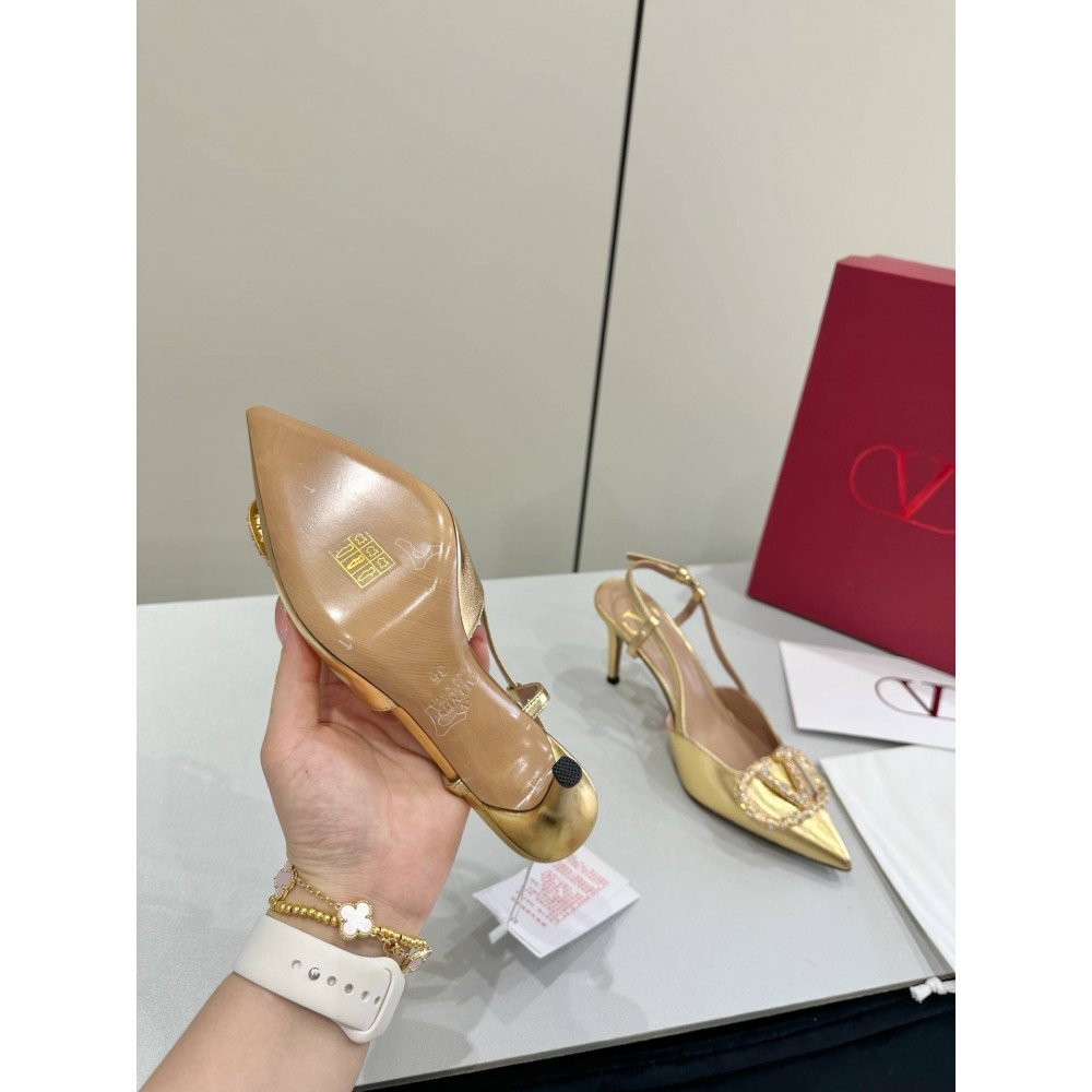 High-heeled shoes High-heeled shoes