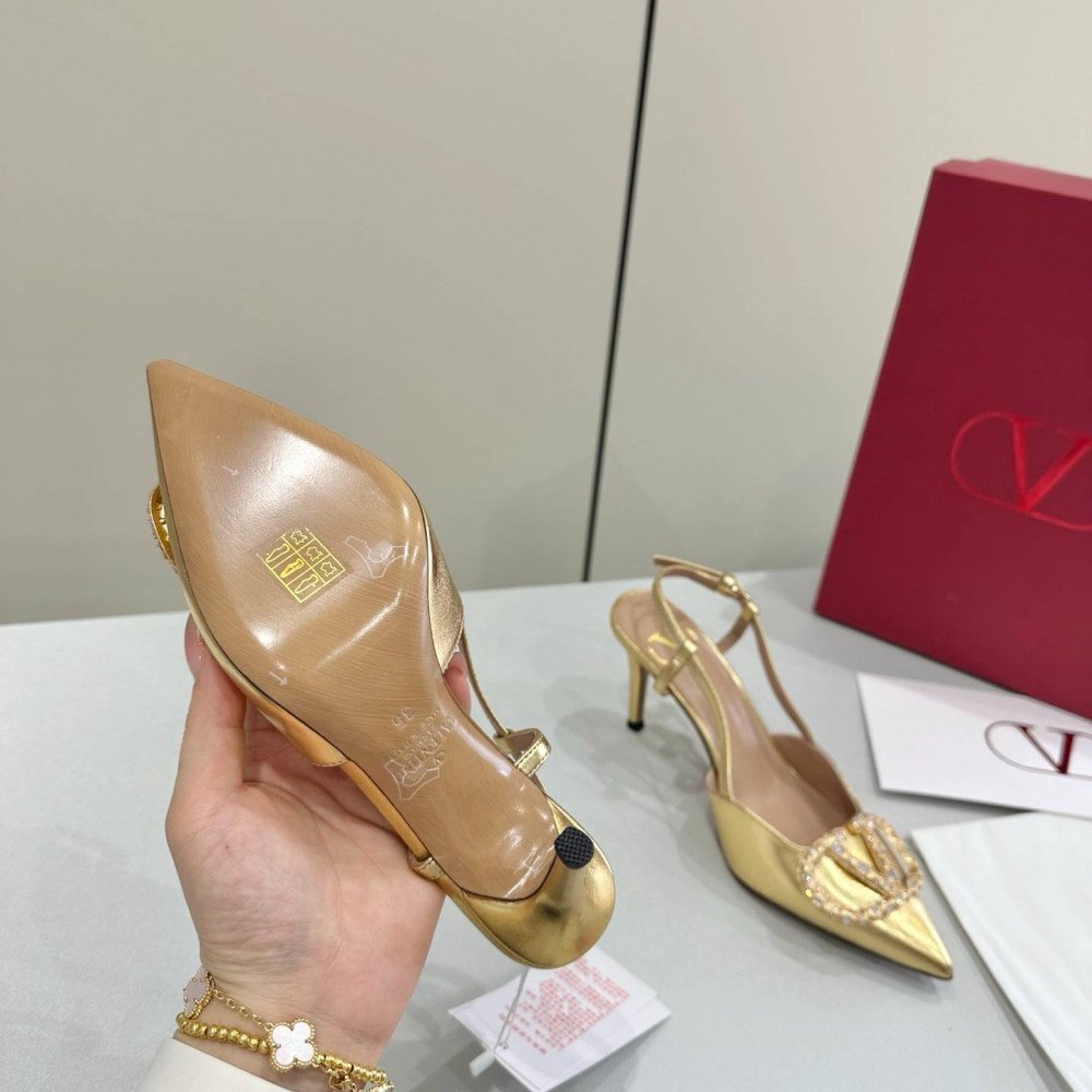High-heeled shoes High-heeled shoes