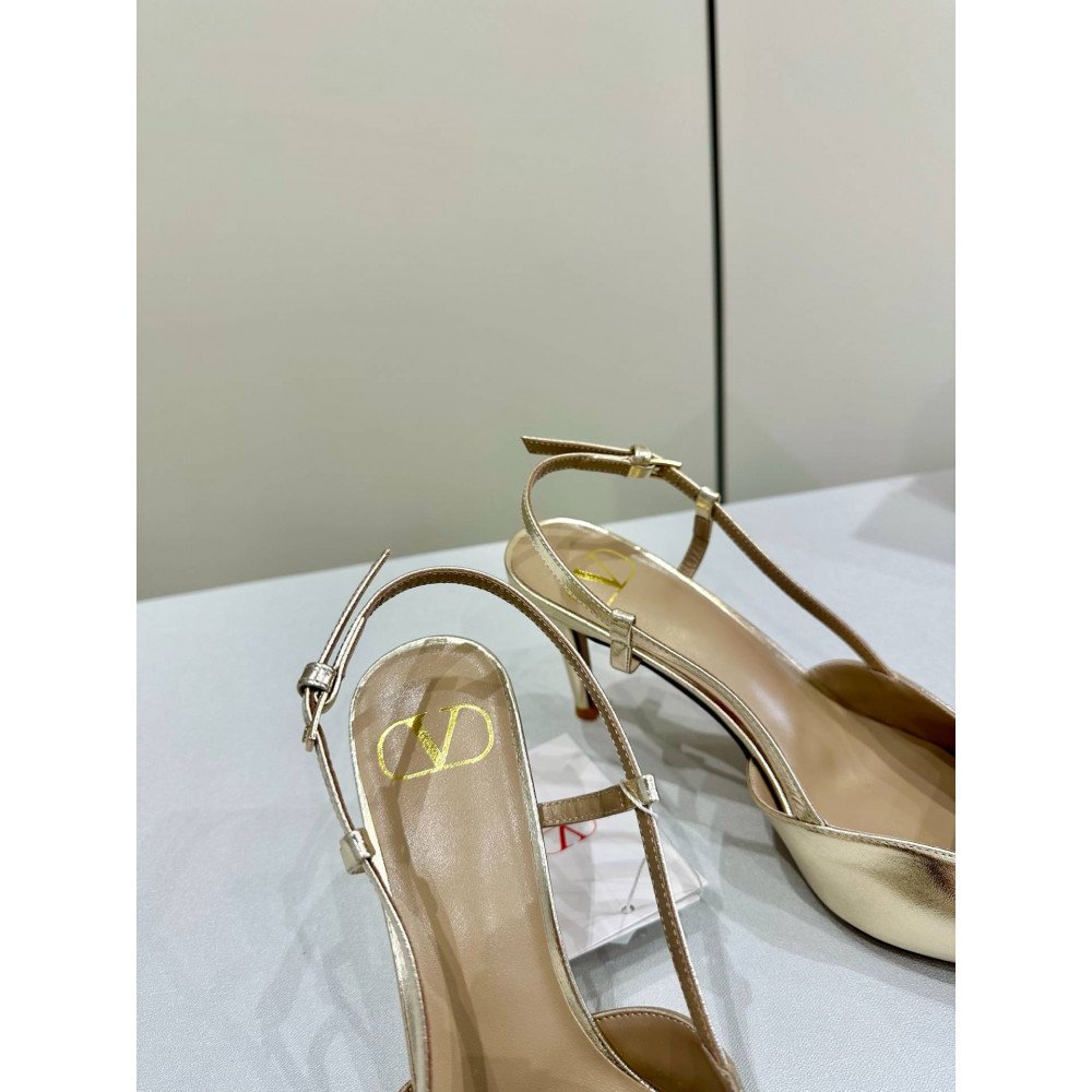 High-heeled shoes High-heeled shoes