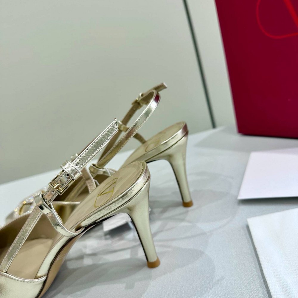 High-heeled shoes High-heeled shoes