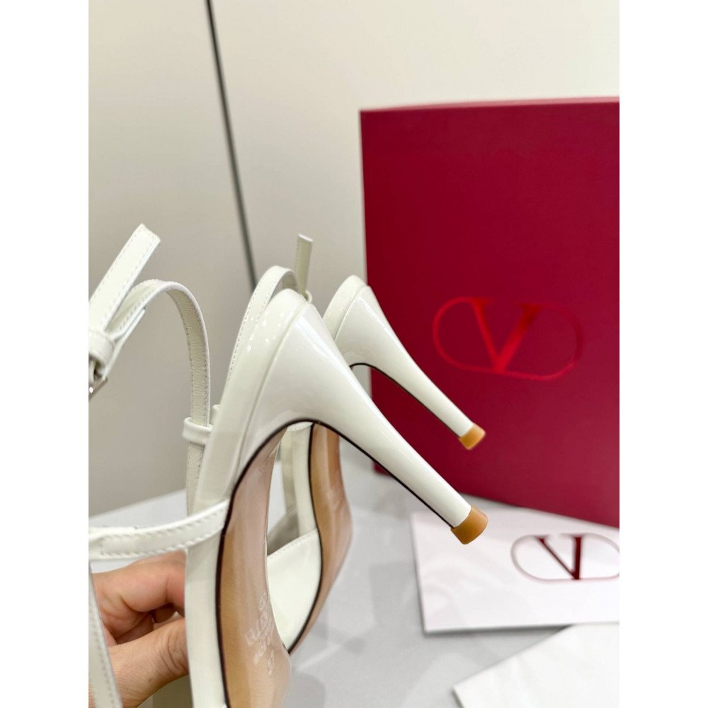 High-heeled shoes High-heeled shoes