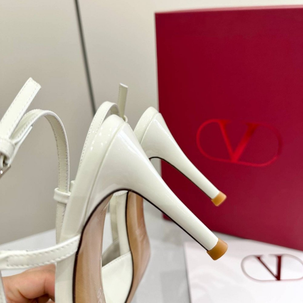 High-heeled shoes High-heeled shoes