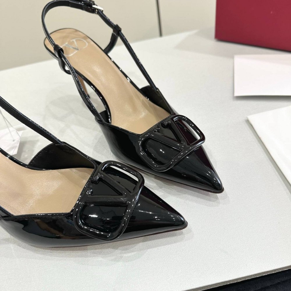 High-heeled shoes High-heeled shoes
