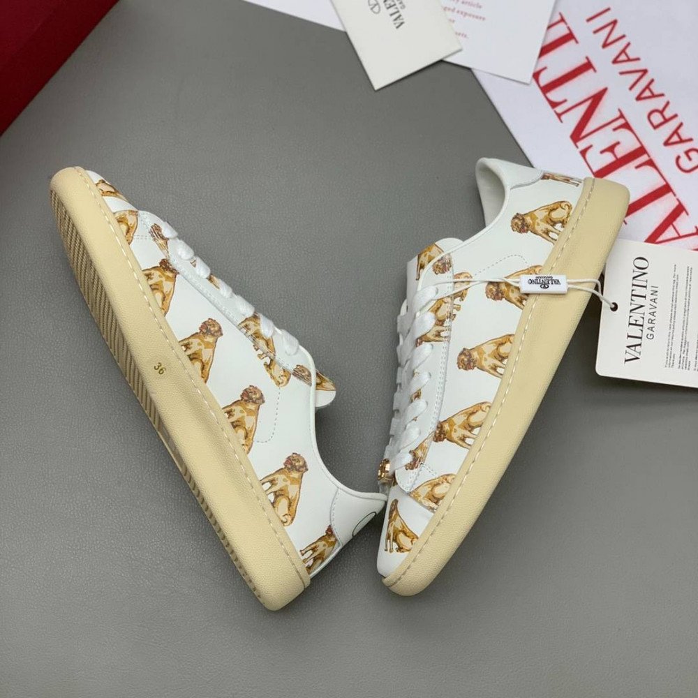 White sneakers White sneakers