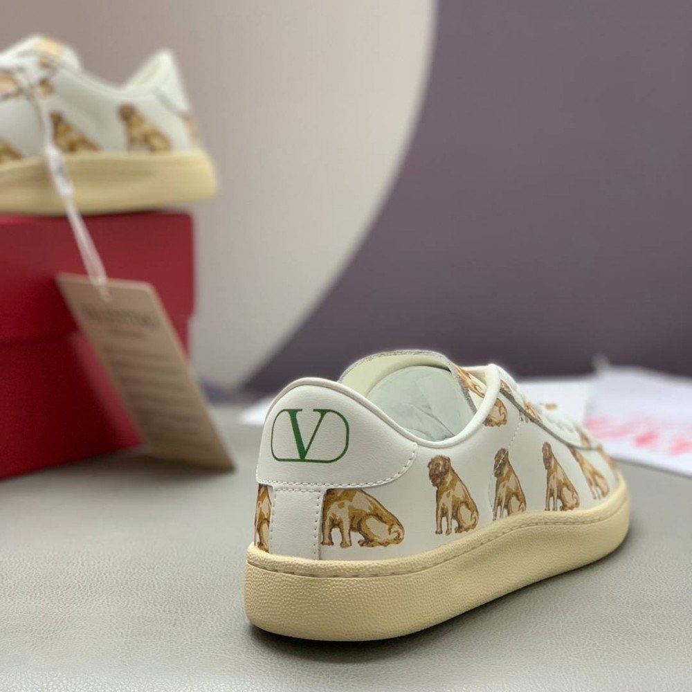 White sneakers White sneakers