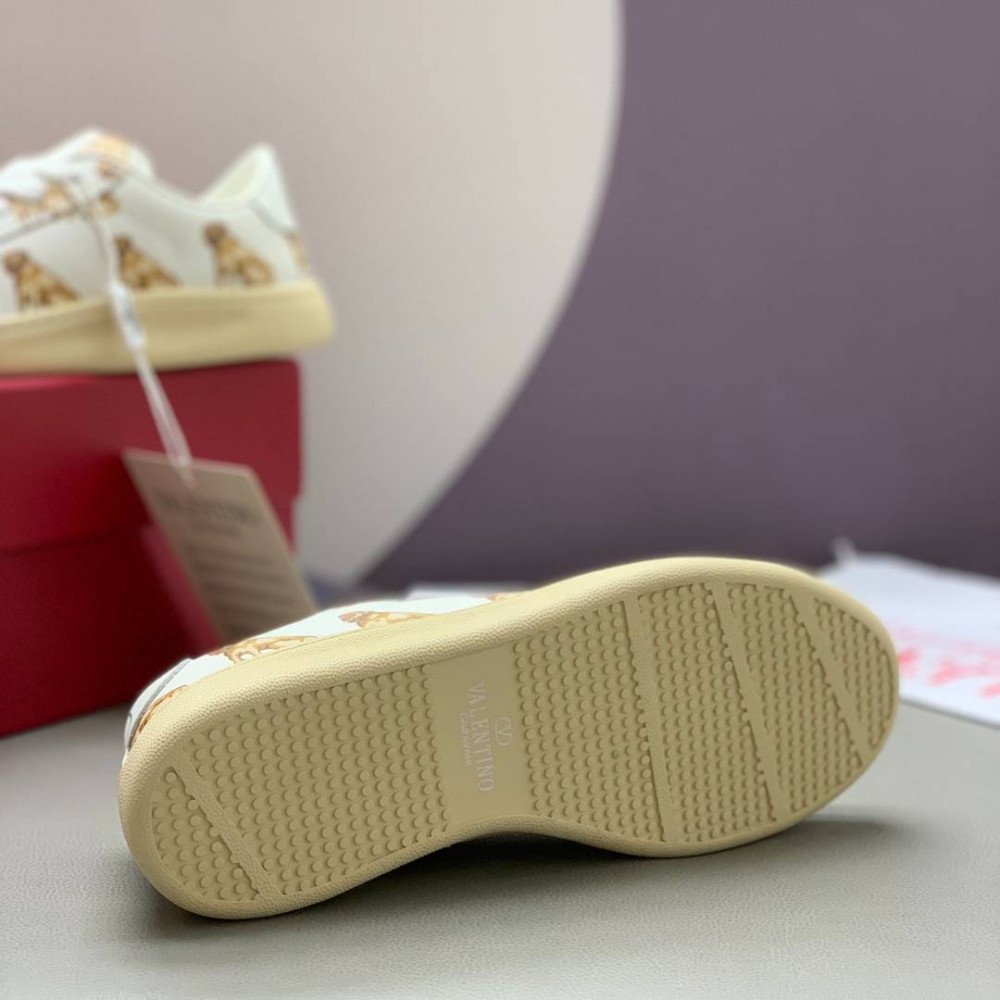 White sneakers White sneakers