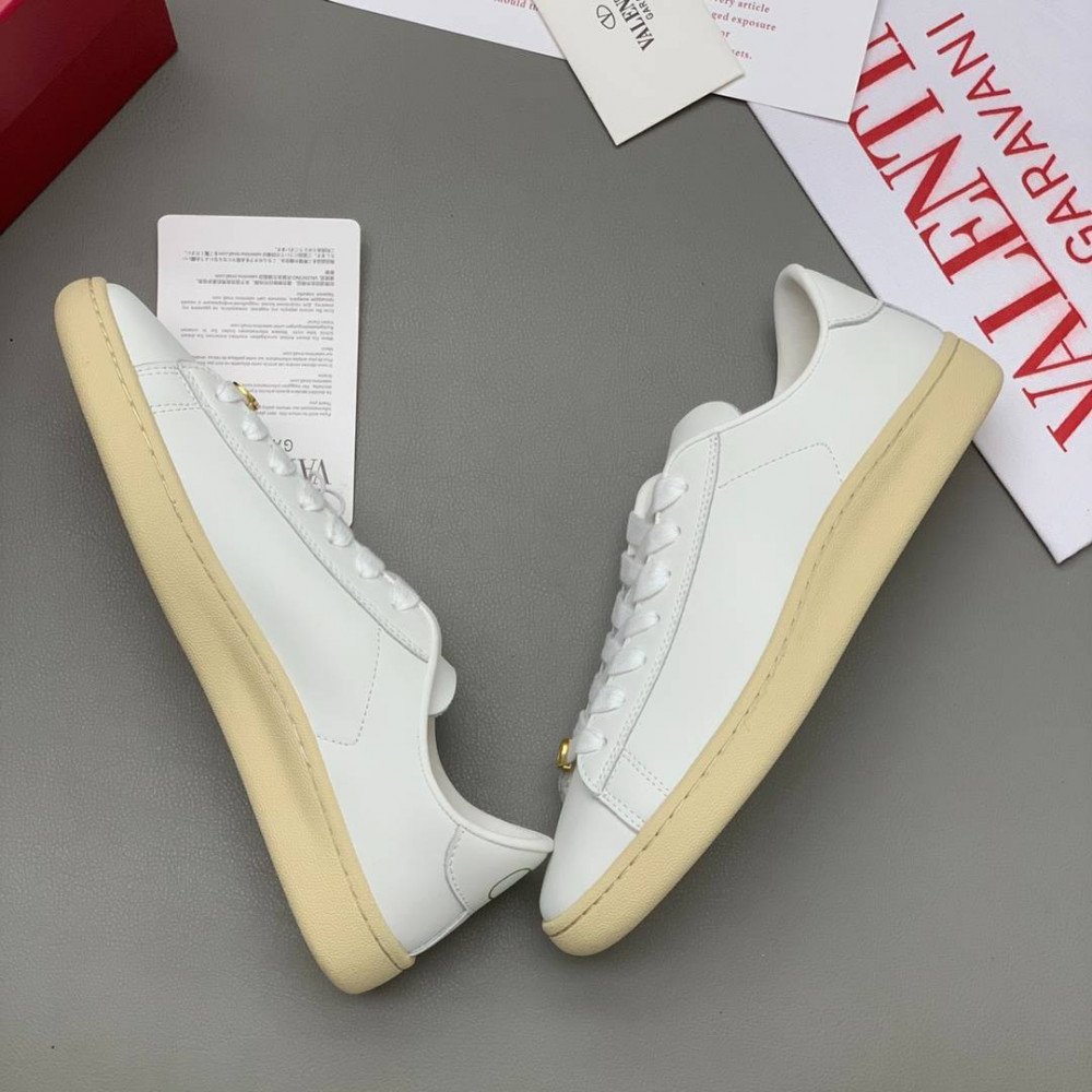 White sneakers White sneakers