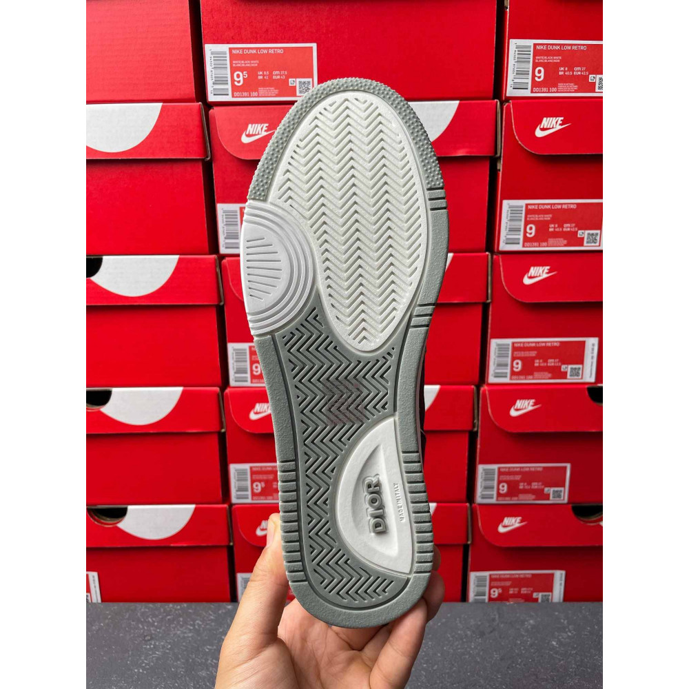 B27 Uptown  sneaker