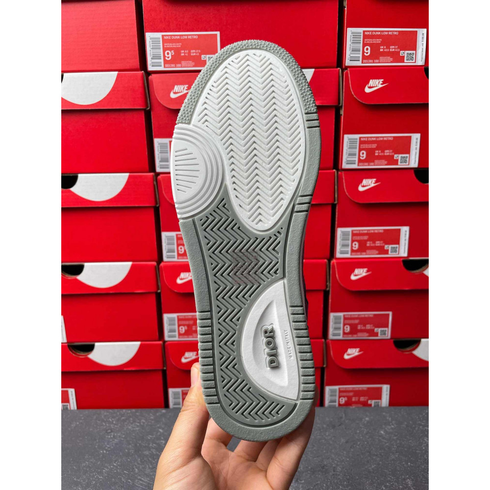 B27 Uptown  sneaker