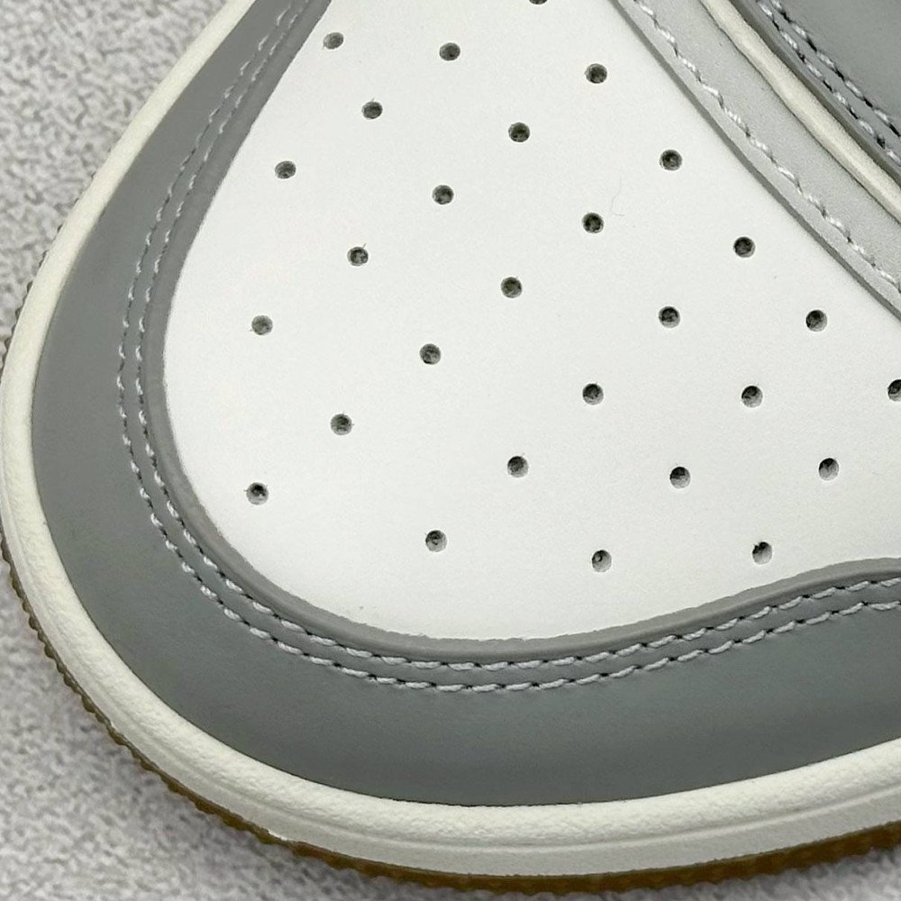 B27 Uptown sneaker B27 Uptown sneaker