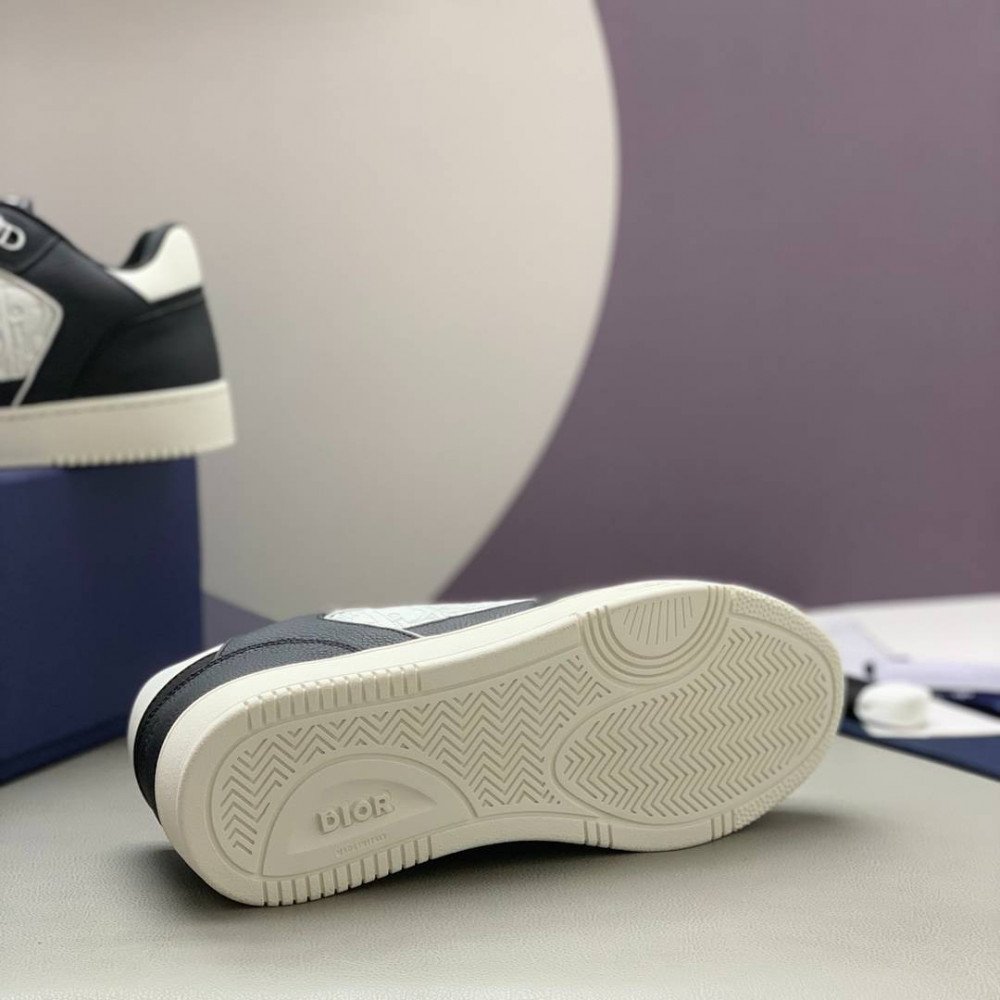 B27 Uptown sneaker B27 Uptown sneaker