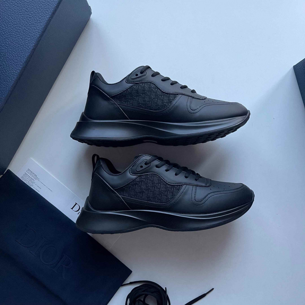 B25 Runner sports shoes