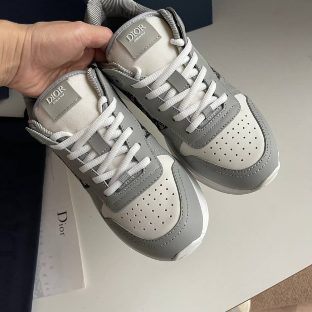 B25 Runner sports shoes