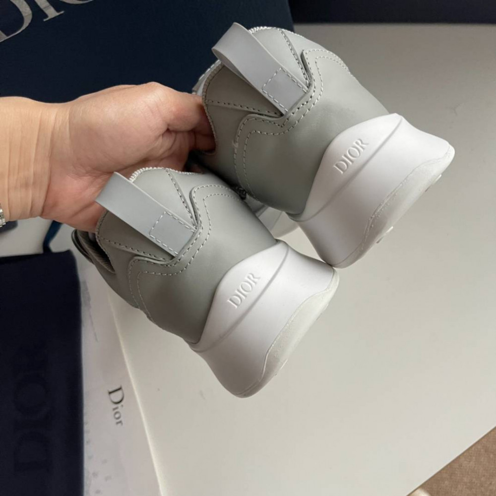 B25 Runner sports shoes
