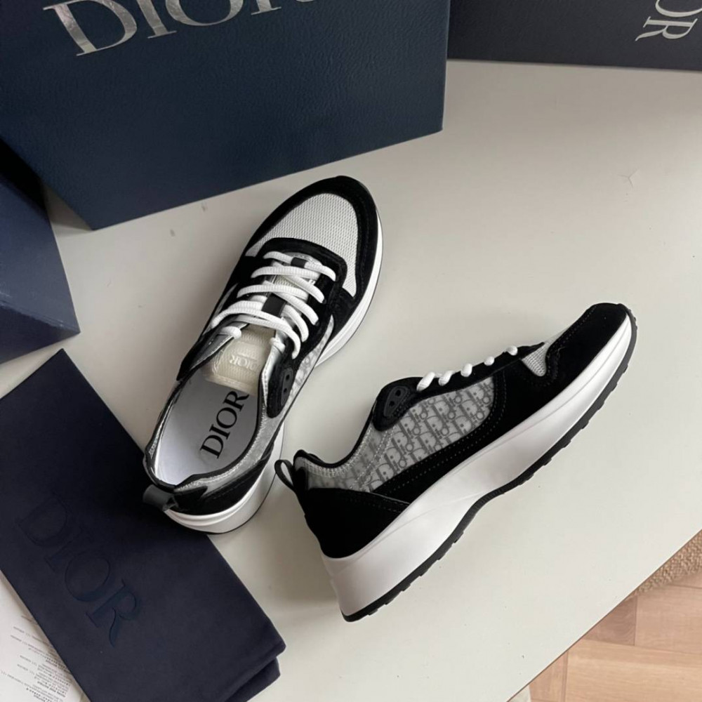 B25 Runner sports shoes