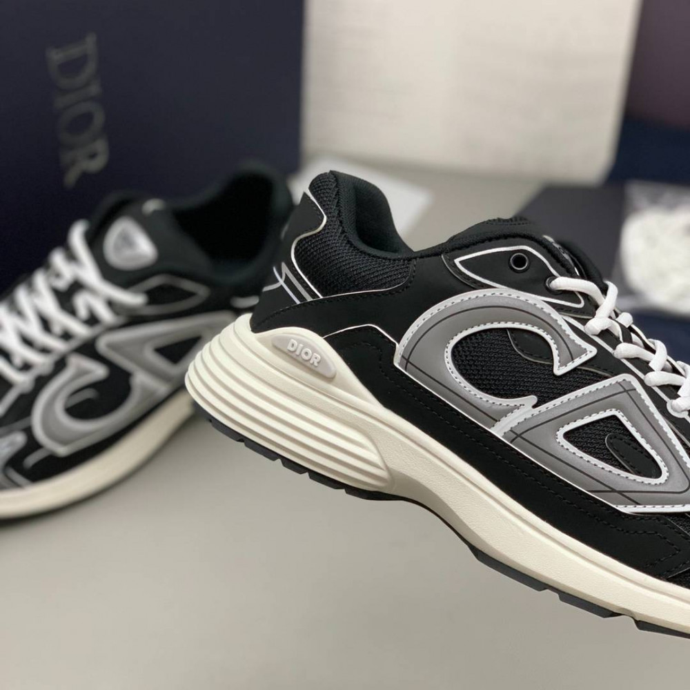 b30