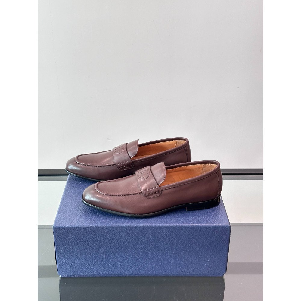 CD leather shoes