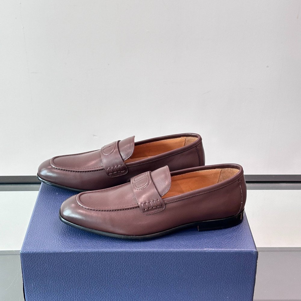 CD leather shoes