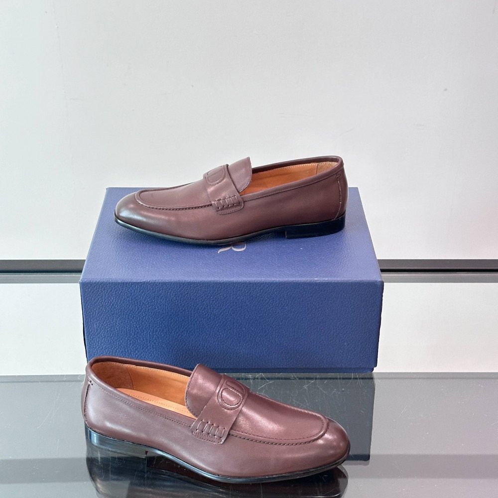 CD leather shoes