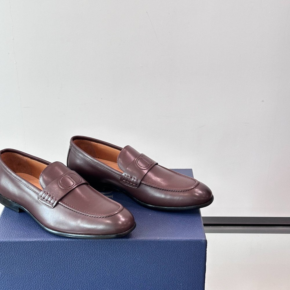 CD leather shoes