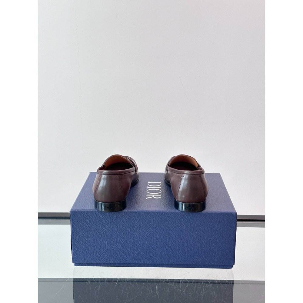 CD leather shoes