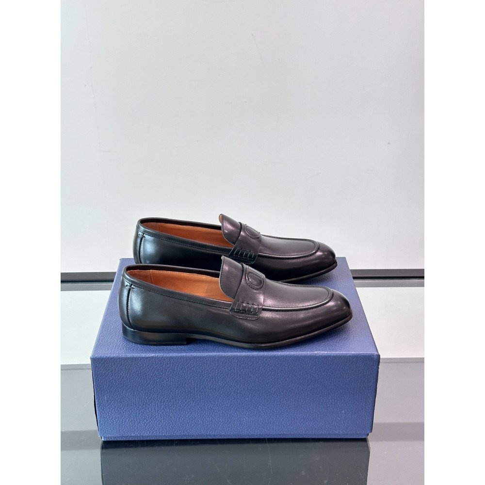CD leather shoes
