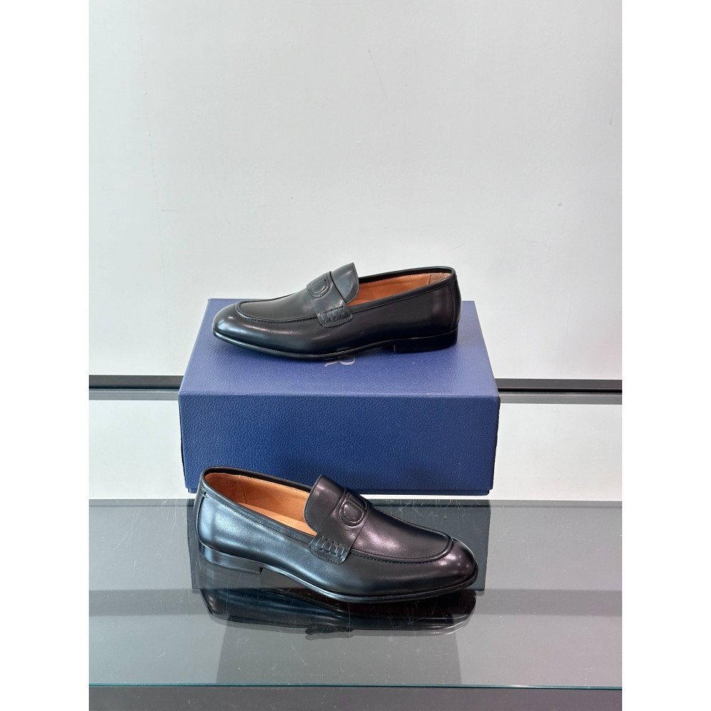 CD leather shoes
